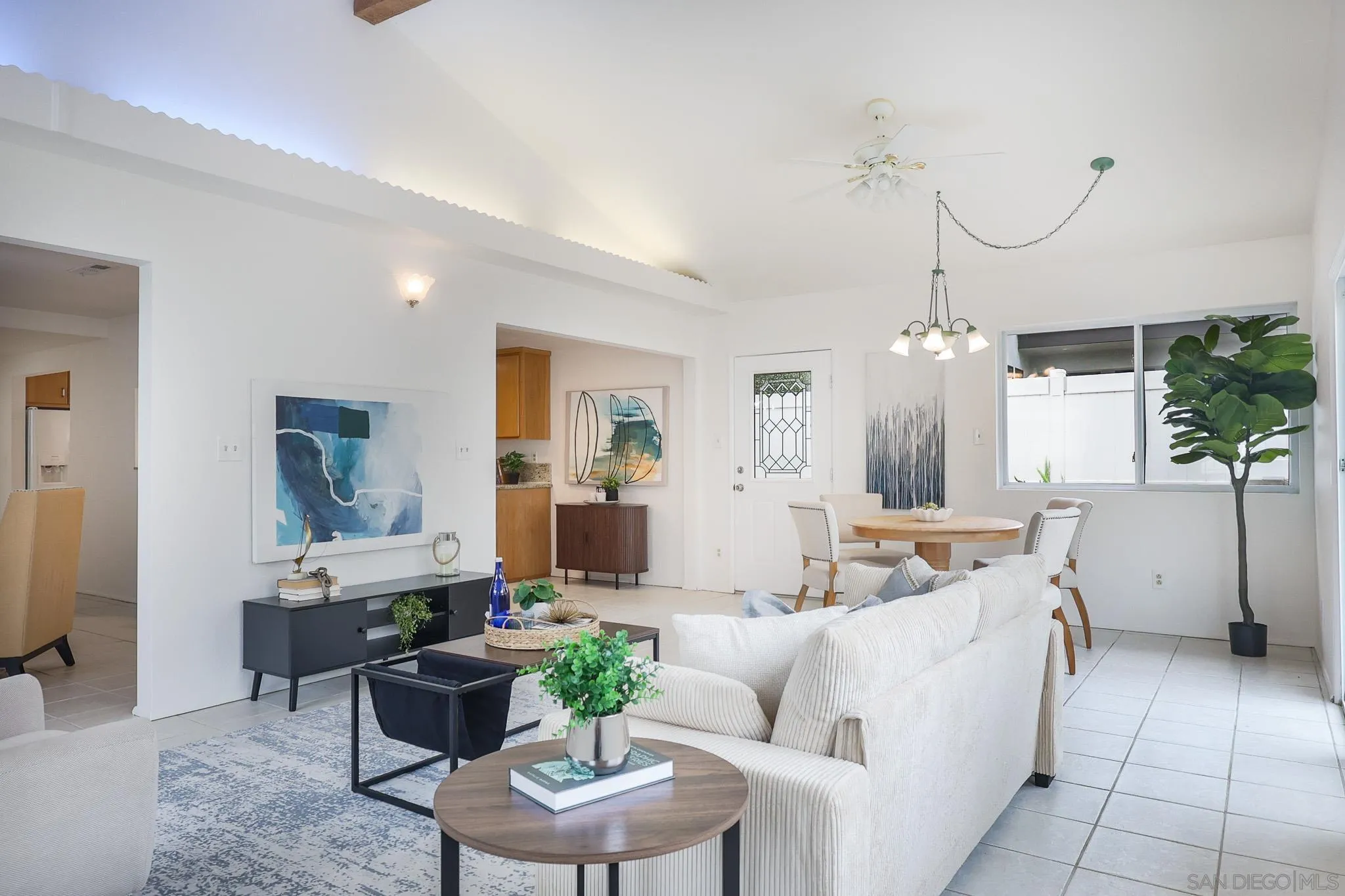 https://cdn.realtyfeed.com/cdn/127/260008118/f4f750e5af8a58fbaf5534804f429409.webp