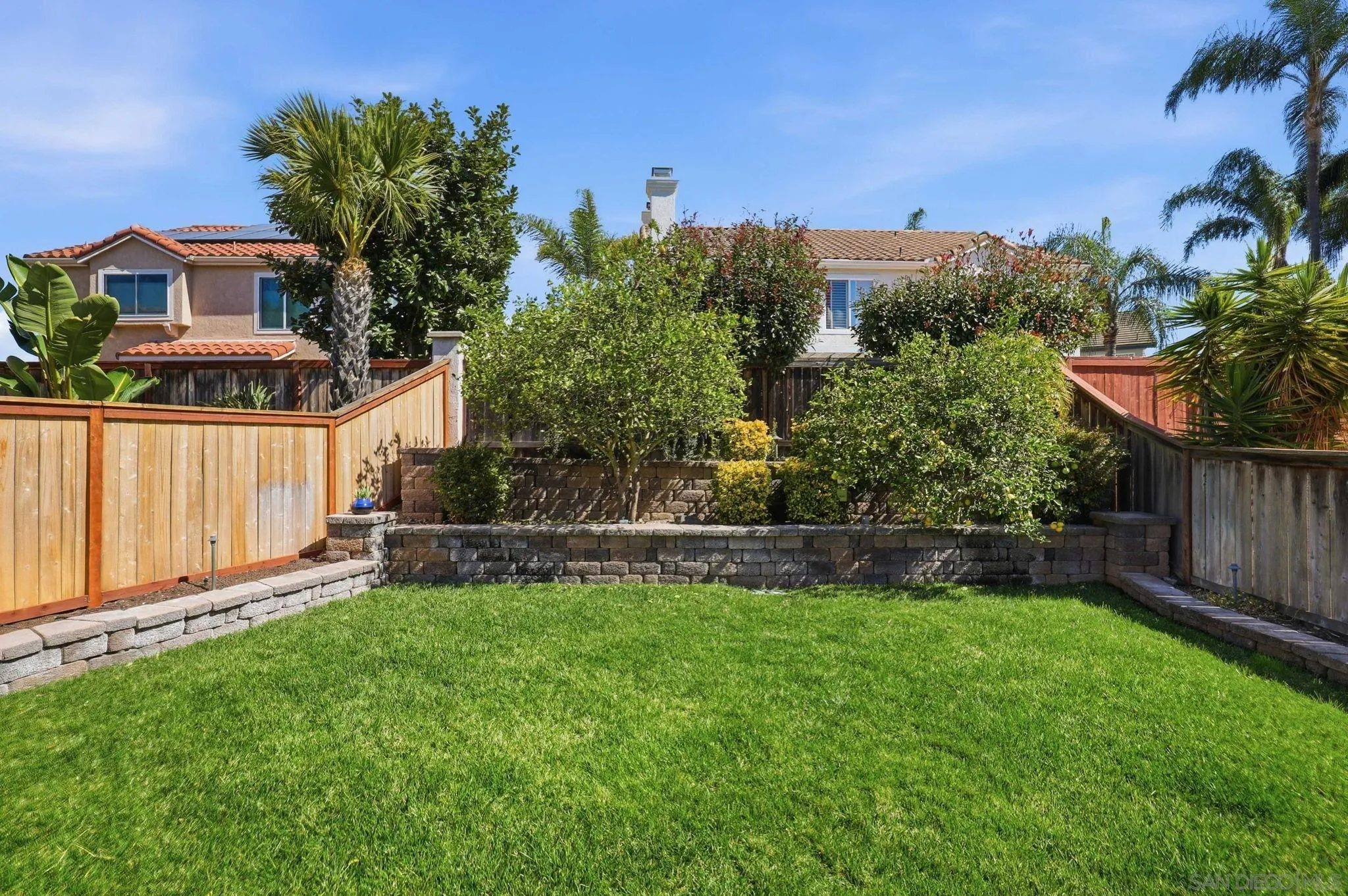 https://cdn.realtyfeed.com/cdn/127/260008121/4f32711a2f3966945f54d70c31c8f764.webp