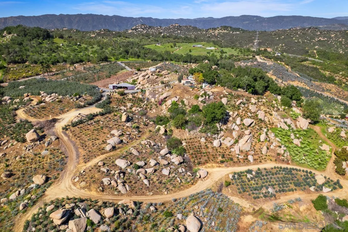 $1,250,000 - $1,500,000
