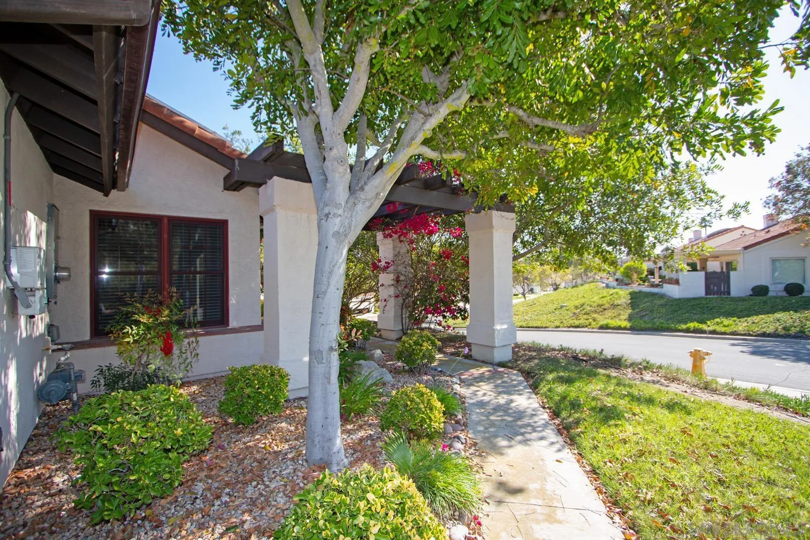 https://cdn.realtyfeed.com/cdn/127/260008134/0f0db292c02da9fe66c36a0f1f496ffb.webp