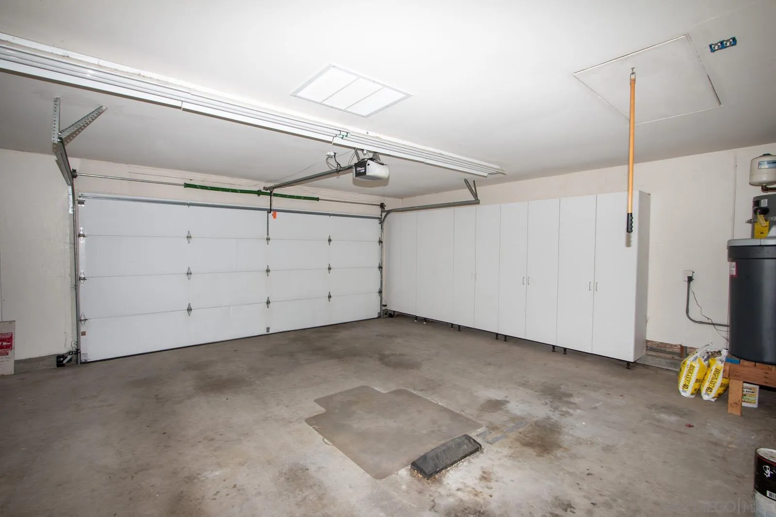 https://cdn.realtyfeed.com/cdn/127/260008134/54a7fa96087ac37cd58ad6bb40867e74.webp