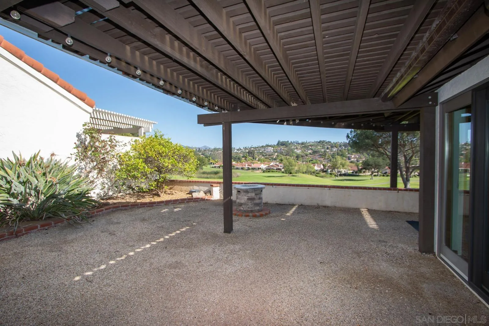 https://cdn.realtyfeed.com/cdn/127/260008134/94c86653710d681b05e7001c77a8ae99.webp