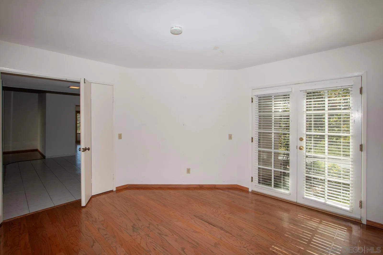 https://cdn.realtyfeed.com/cdn/127/260008134/9c14265f2db2126d867465d87e24f78a.webp