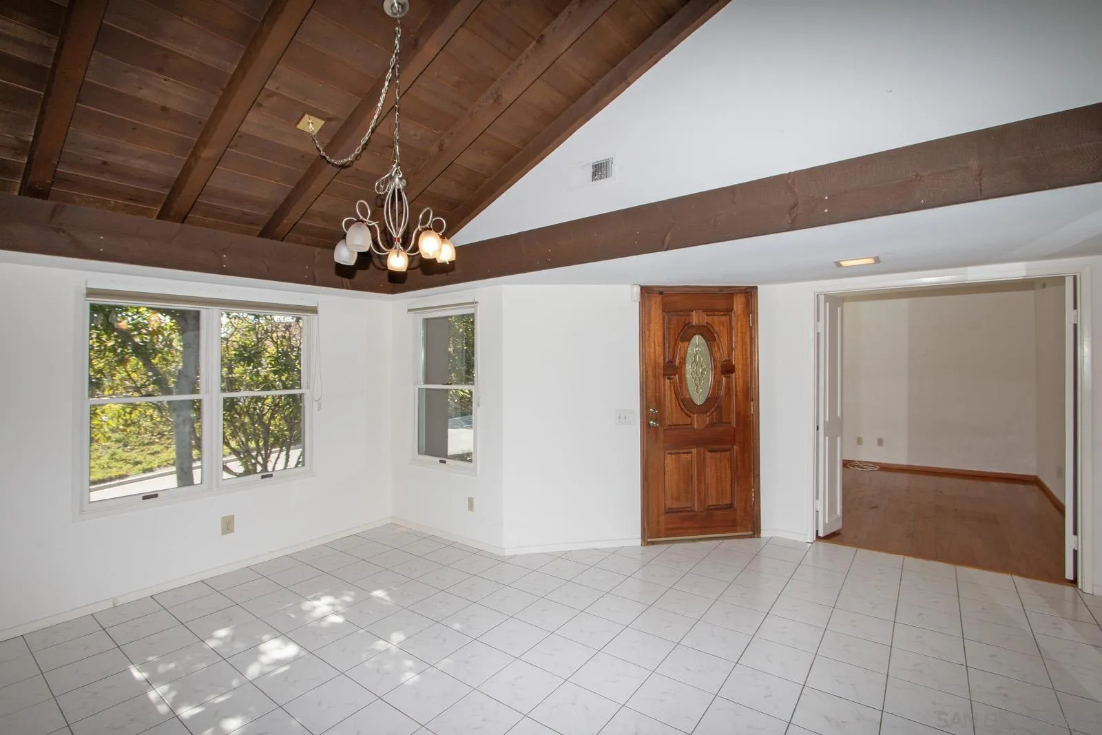 https://cdn.realtyfeed.com/cdn/127/260008134/babdbce30b74b0ace0007ed14ea75001.webp