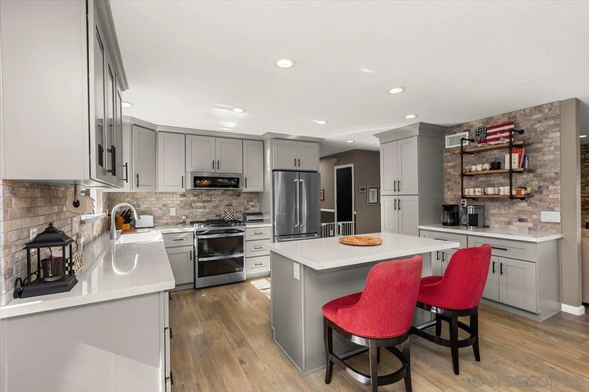 https://cdn.realtyfeed.com/cdn/127/260008141/1afd817f0e0cc46a9561c44a7f9a3809.webp