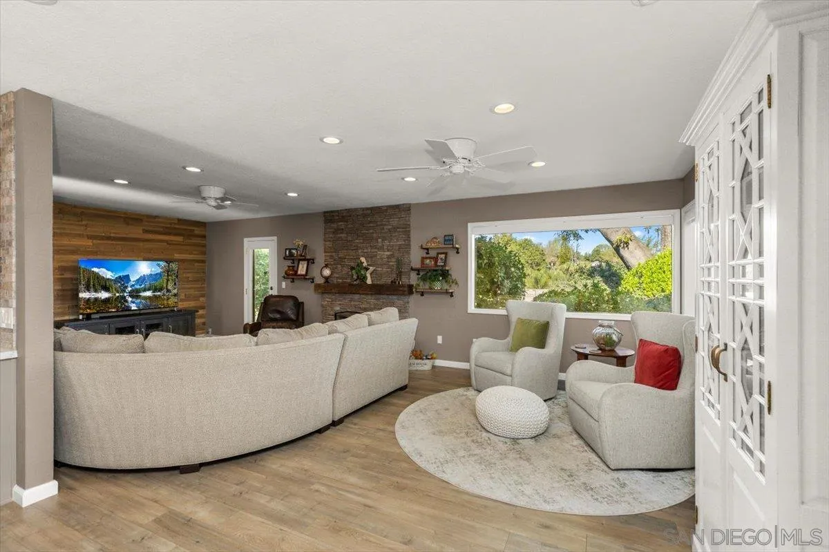 https://cdn.realtyfeed.com/cdn/127/260008141/bd86f19de348e29d38b50e9a00c94dd3.webp