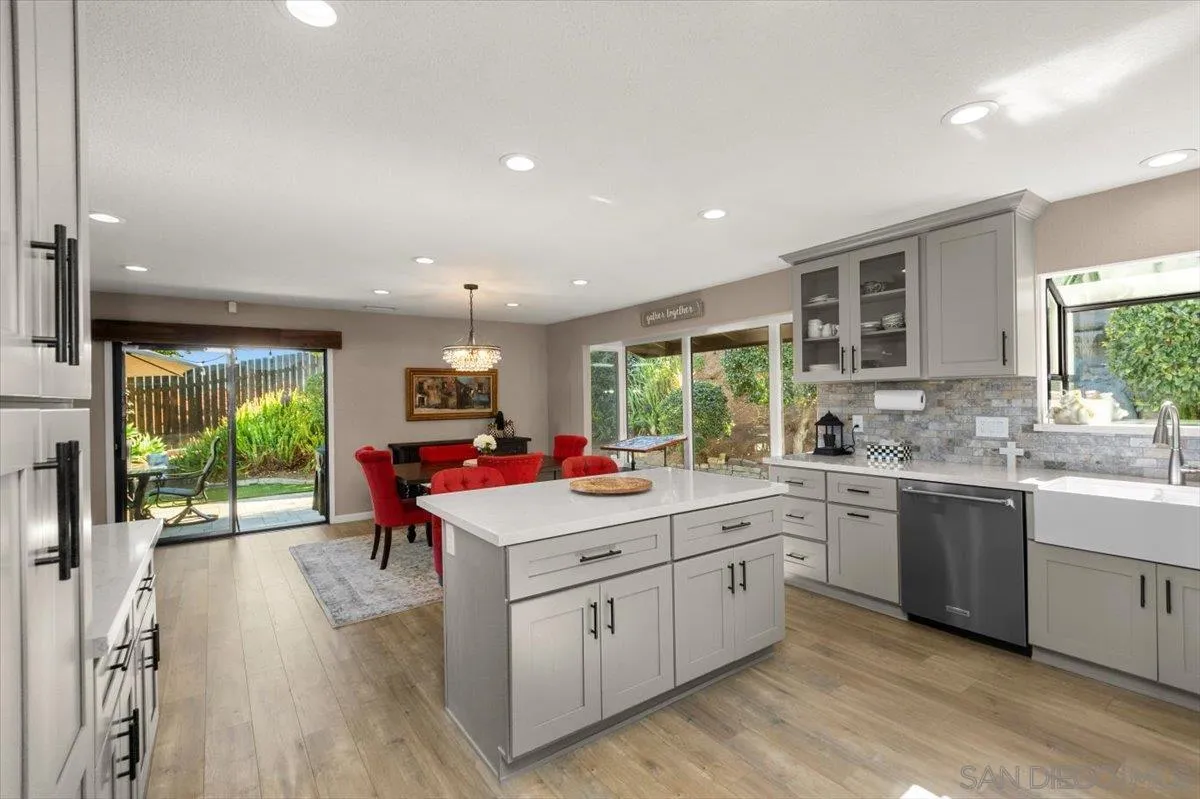 https://cdn.realtyfeed.com/cdn/127/260008141/f9e4a201695ad5a073338bc507993d71.webp
