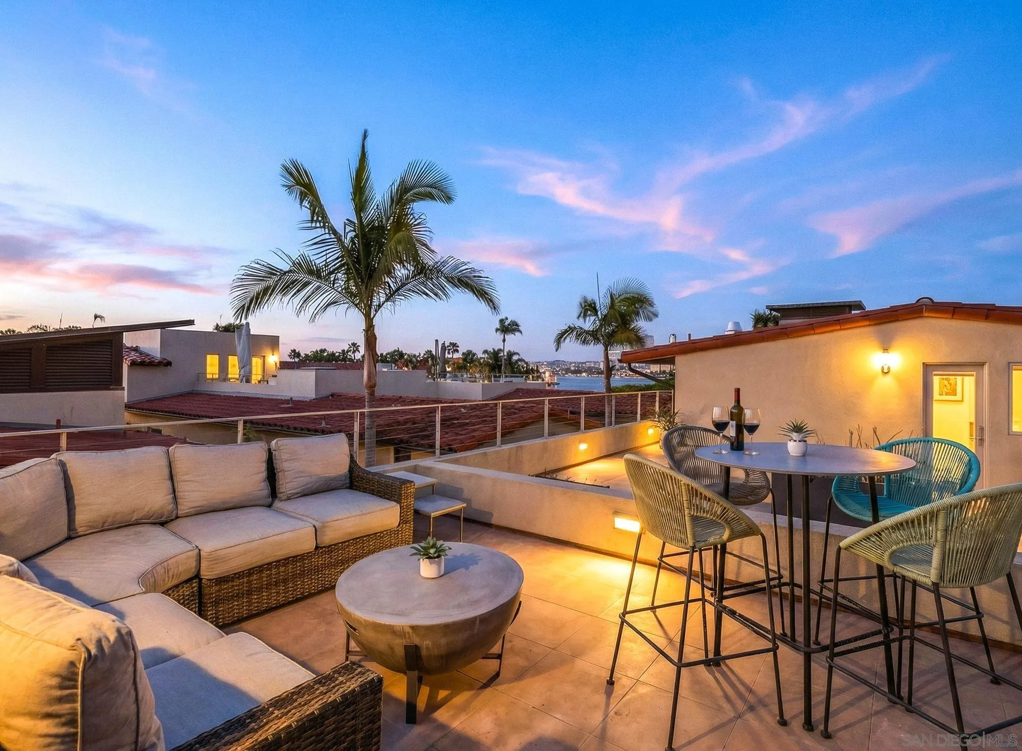 Photo #1: 260008143 Listing: Photo #1