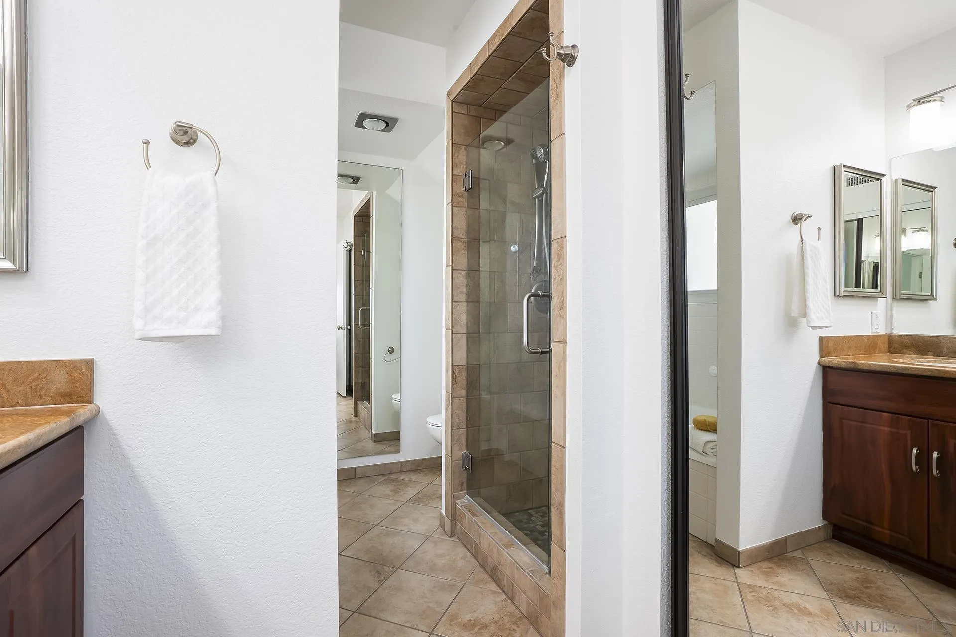 Photo #36: 260008144 Listing: Photo #36