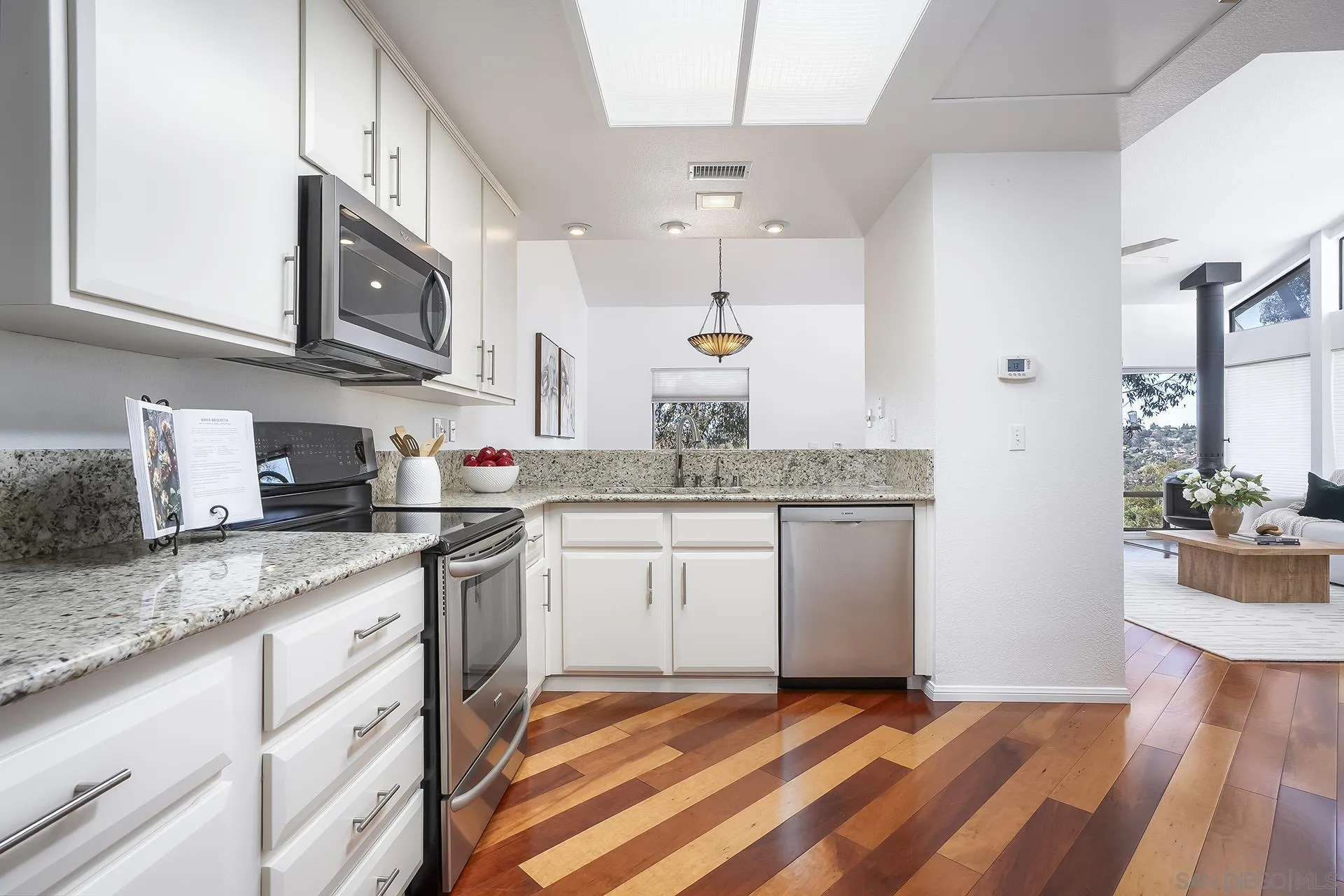 Photo #26: 260008144 Listing: Photo #26