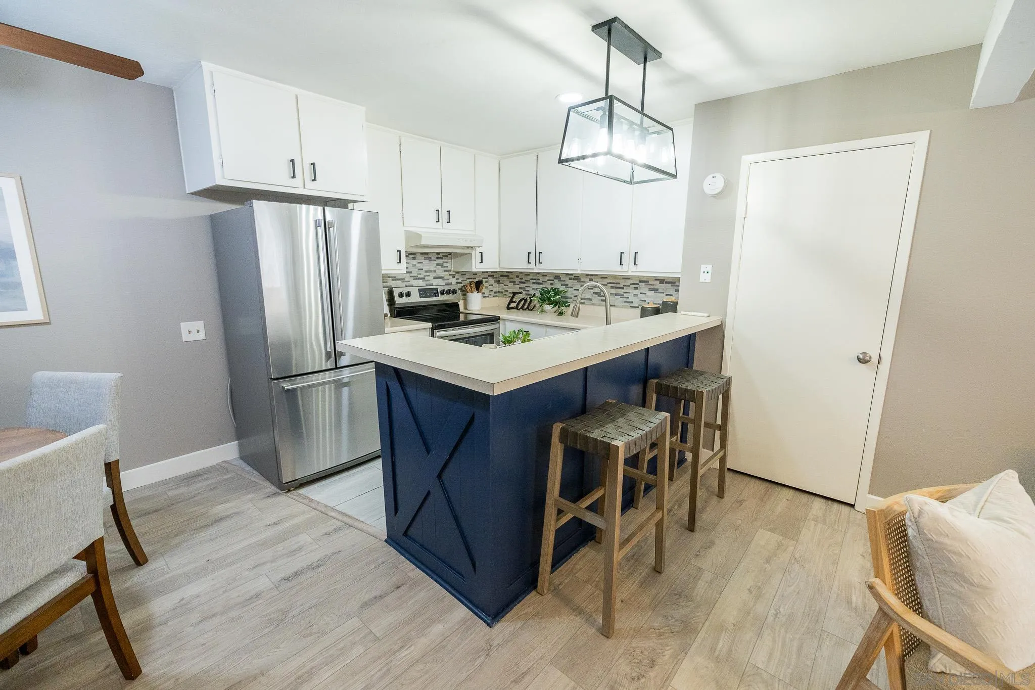 Photo #8: 260008146 Listing: Photo #8