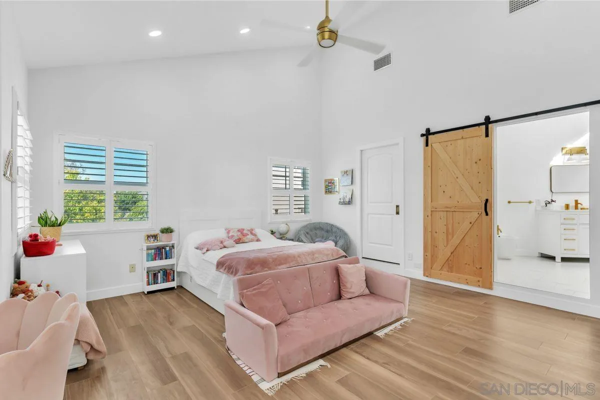 https://cdn.realtyfeed.com/cdn/127/260008154/0425d09f56f39c2a8e94172a6b780929.webp