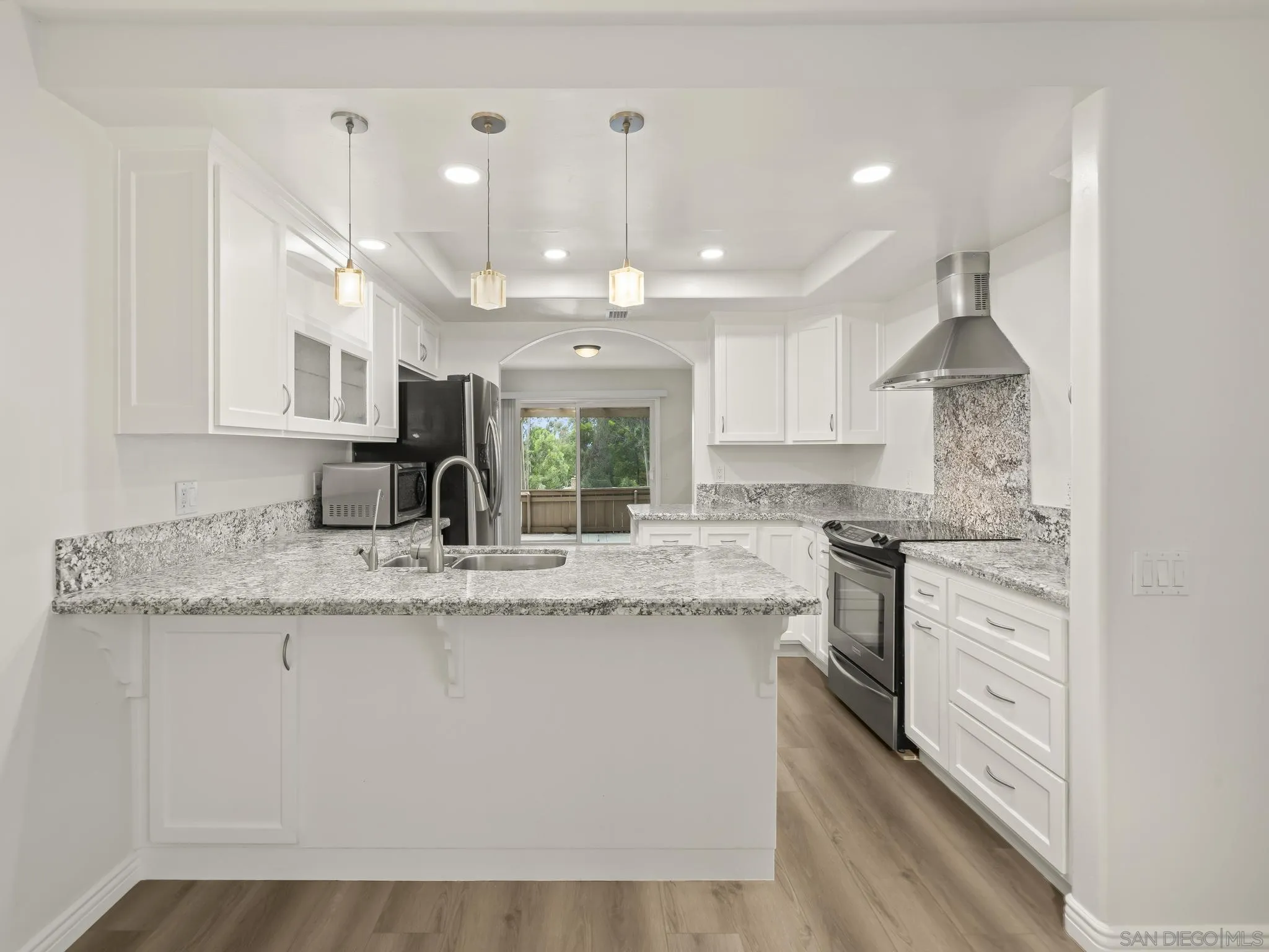 Photo #5: 260008156 Listing: Photo #5