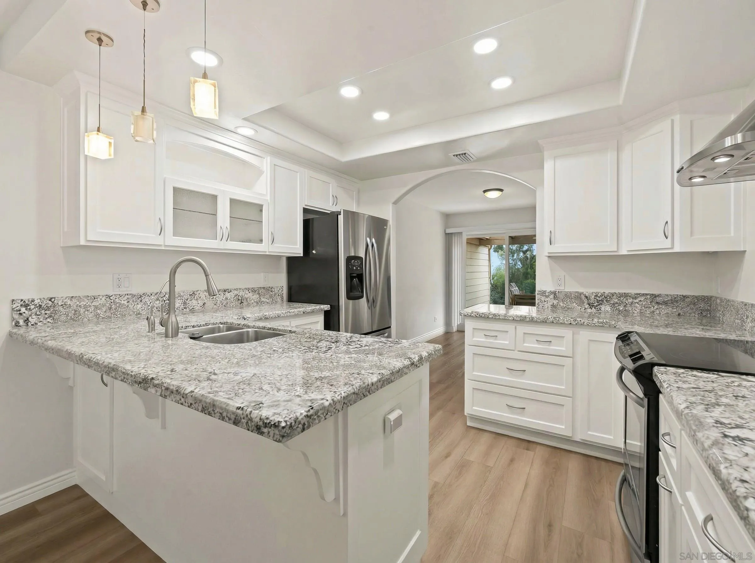 Photo #7: 260008156 Listing: Photo #7
