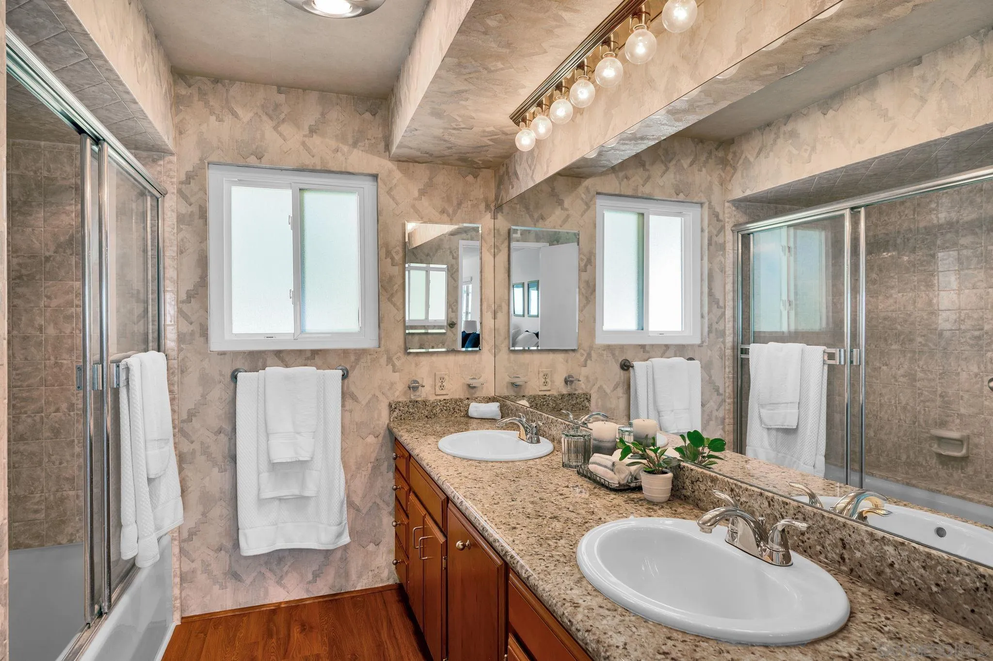 https://cdn.realtyfeed.com/cdn/127/260008159/3ec822d3c9767c66422c6cba4938d7ca.webp