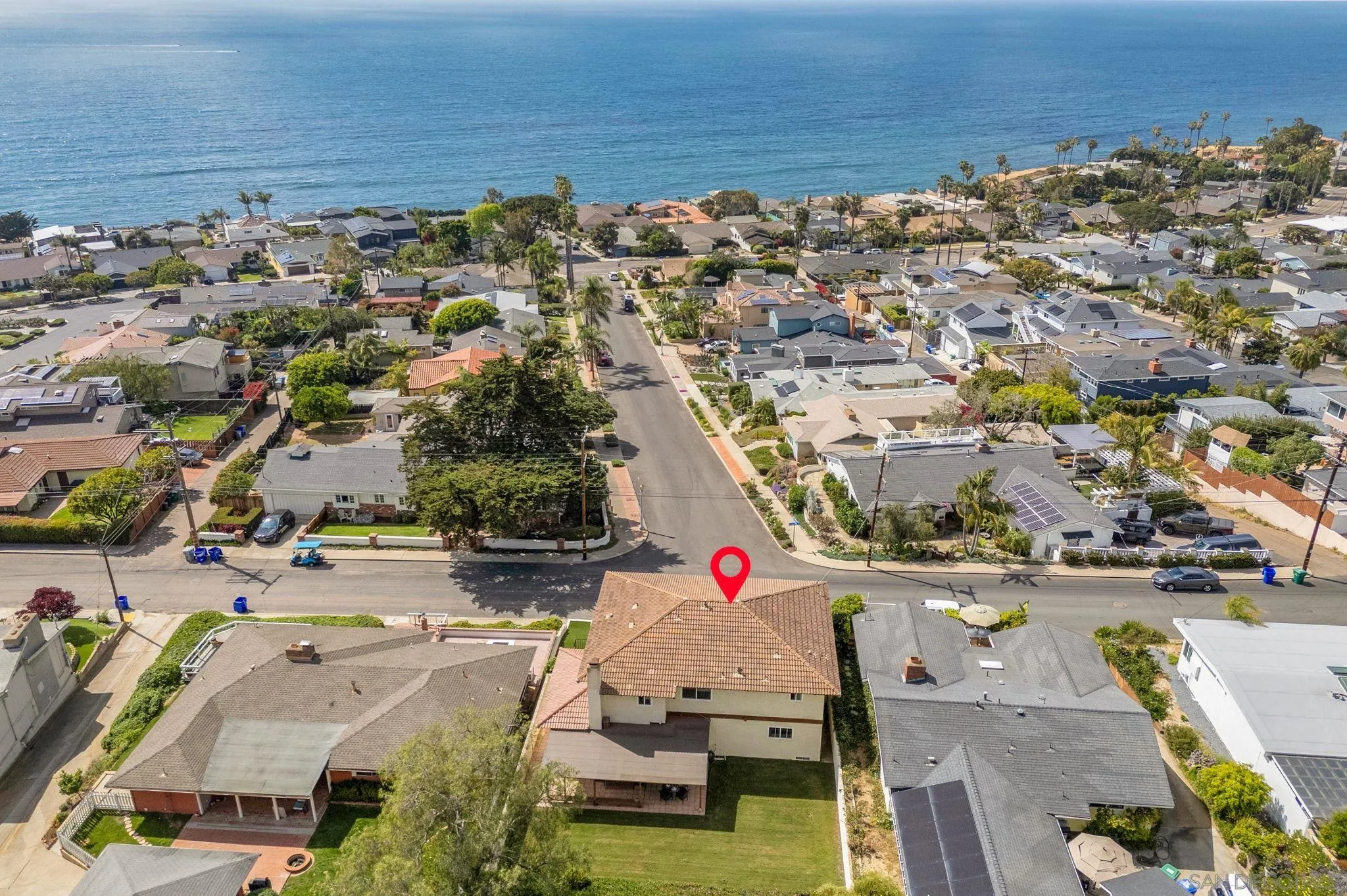 https://cdn.realtyfeed.com/cdn/127/260008159/9b8f865c972131746f80cd2f2214f47e.webp
