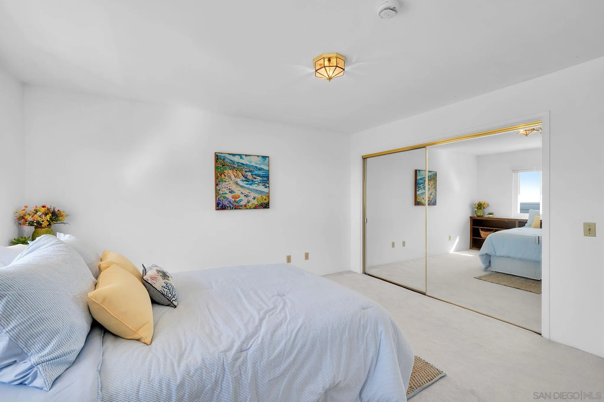 https://cdn.realtyfeed.com/cdn/127/260008159/b299f1ee34064653aeab59e28526de41.webp