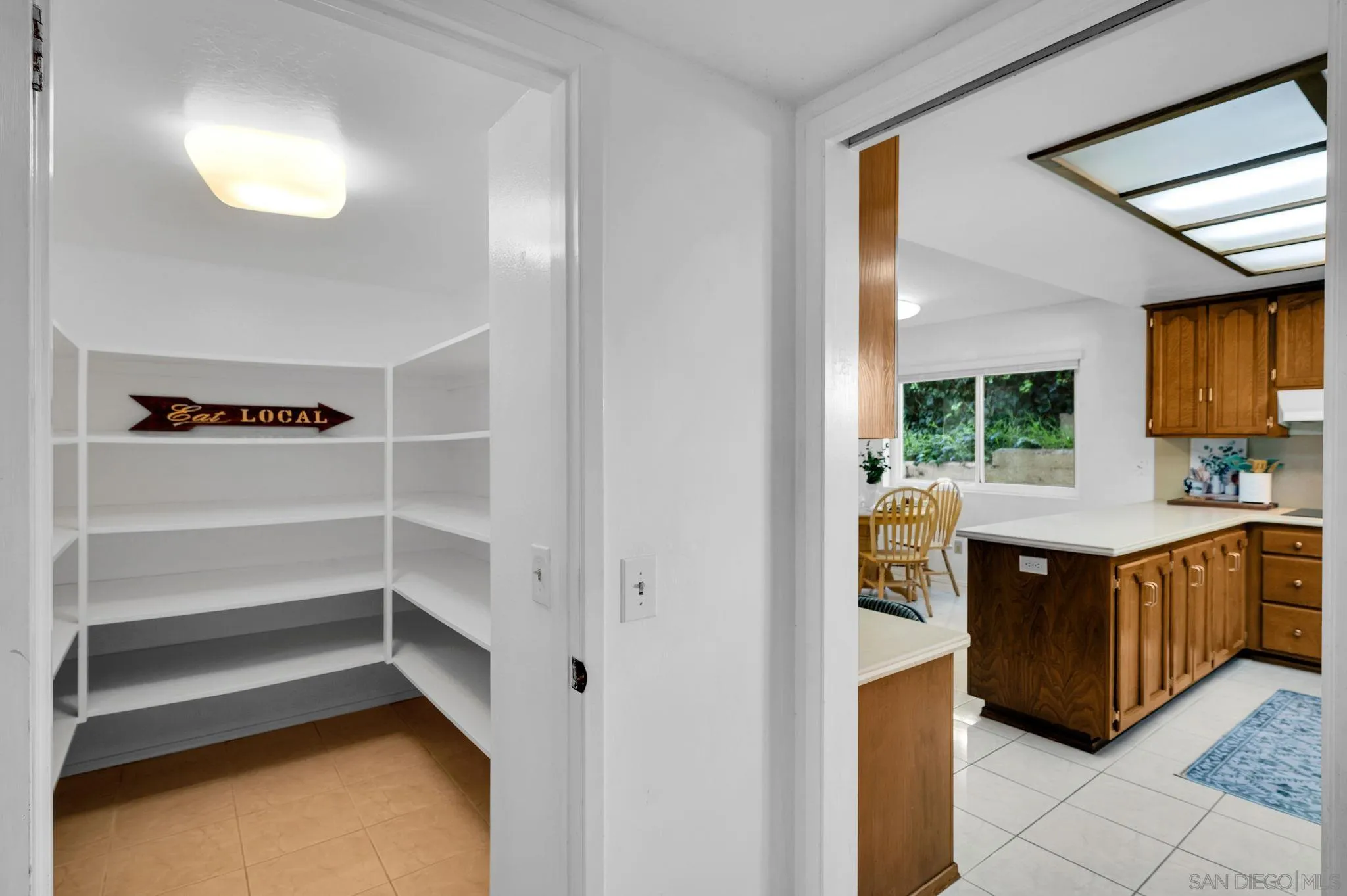 https://cdn.realtyfeed.com/cdn/127/260008159/c1e4688edee6fb89d4c6e53753e6612d.webp