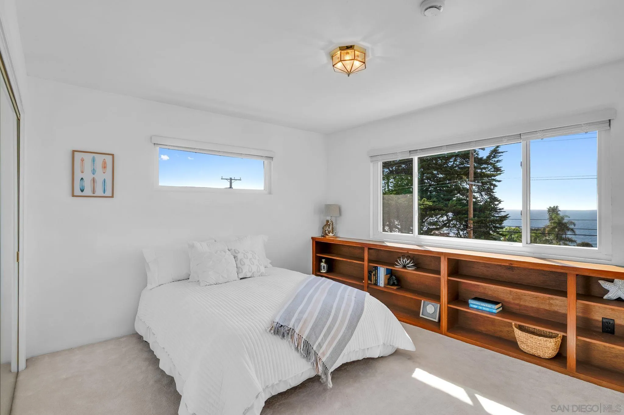 https://cdn.realtyfeed.com/cdn/127/260008159/d8b6def9a42ba3e067b6ad8d322b1352.webp