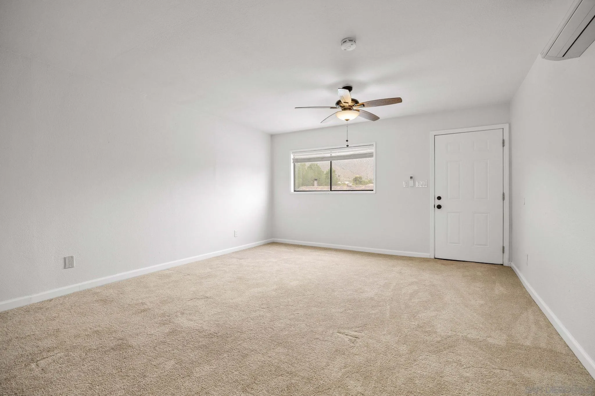 https://cdn.realtyfeed.com/cdn/127/260008161/30313a389769c1275720a44ce9d97afb.webp