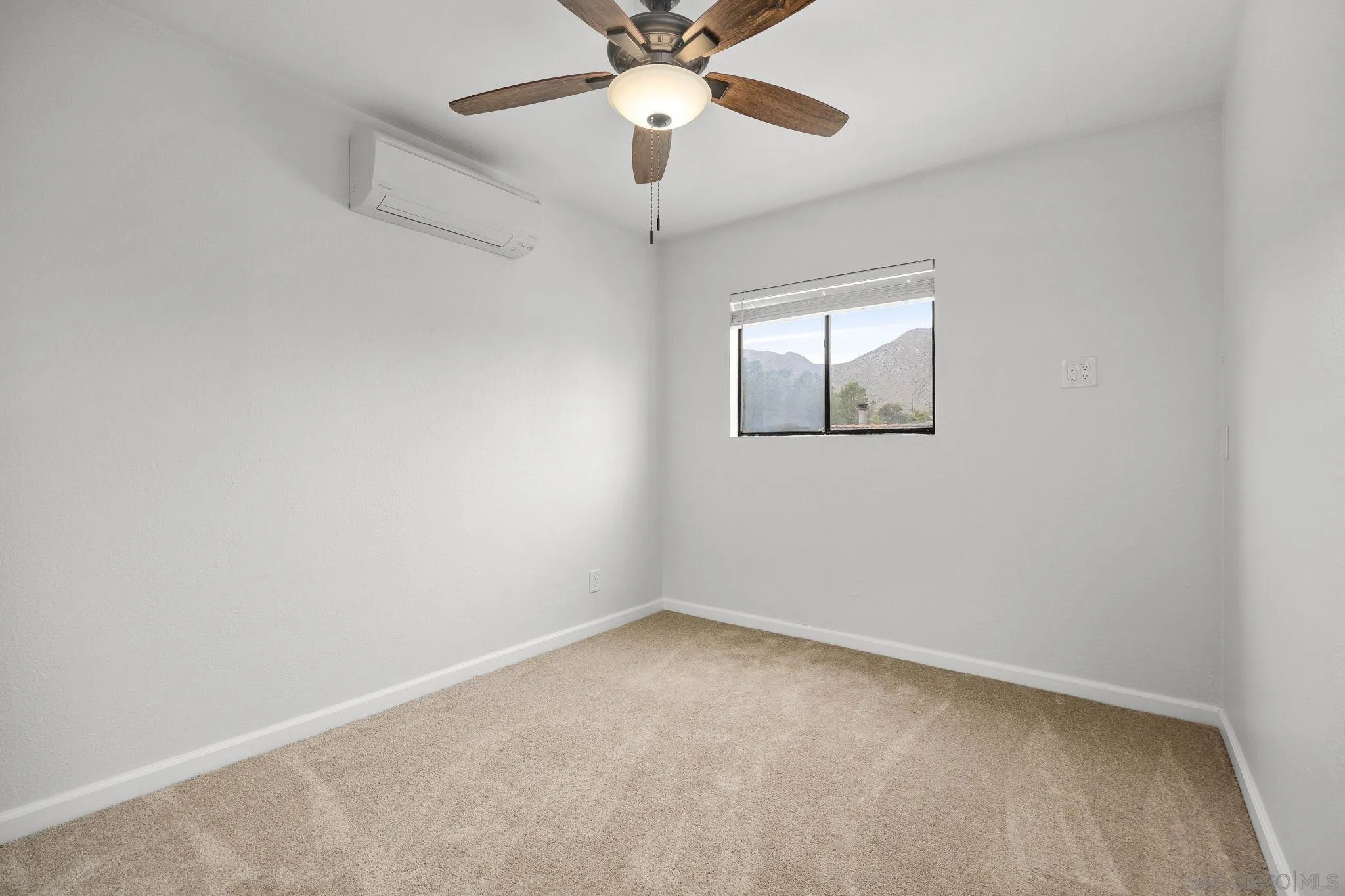 https://cdn.realtyfeed.com/cdn/127/260008161/6b9e4f254d96b8118662924e055f4fdd.webp