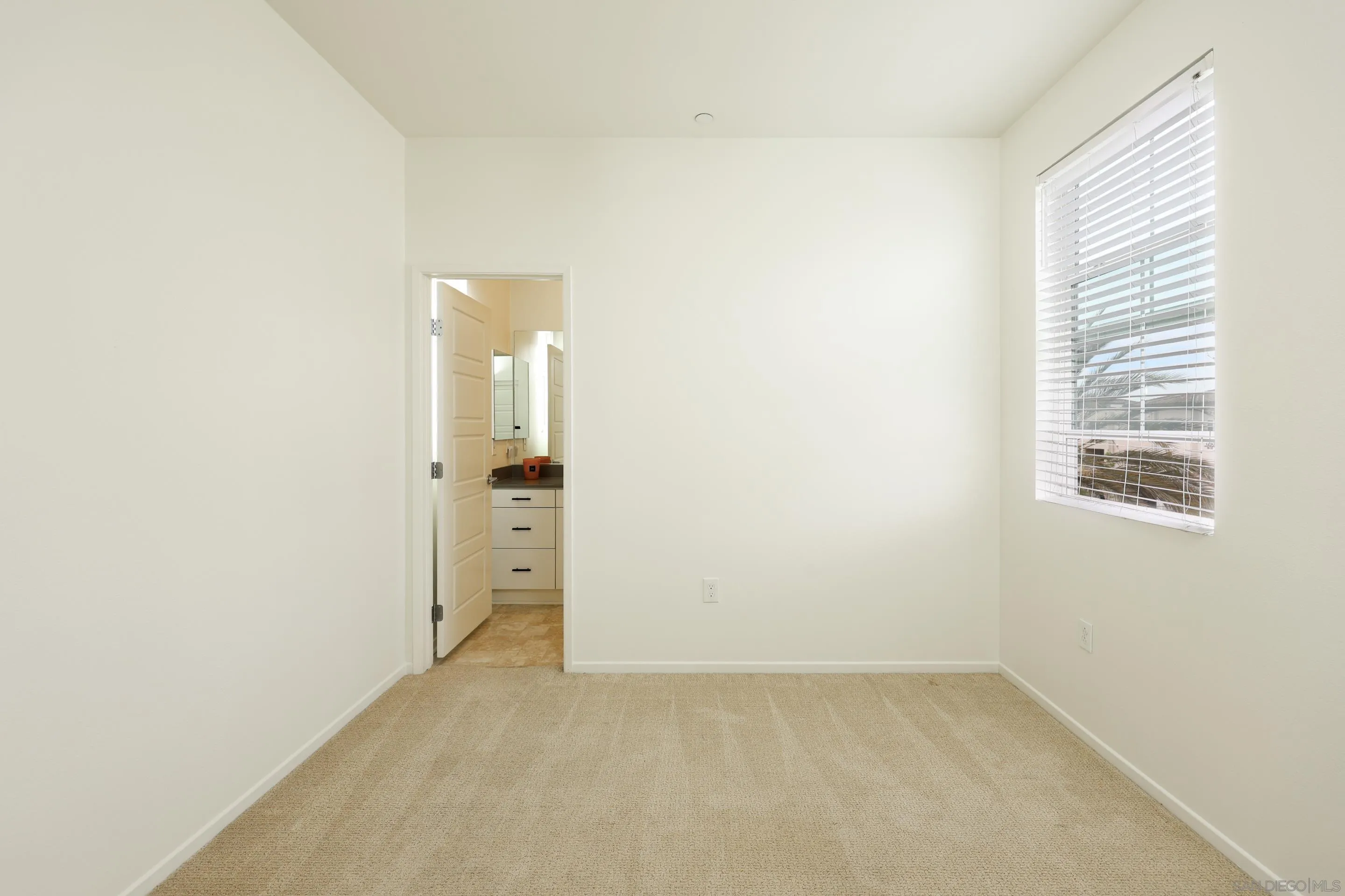 Photo #23: 260008162 Listing: Photo #23