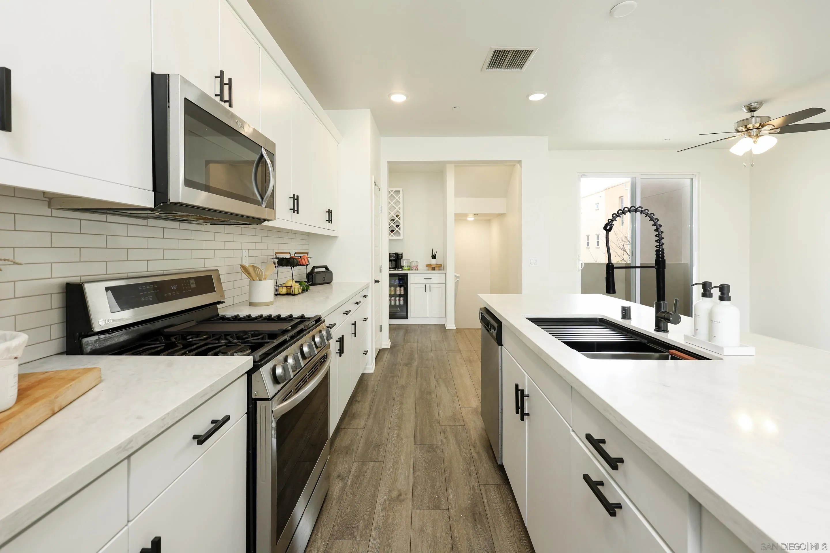 Photo #15: 260008162 Listing: Photo #15