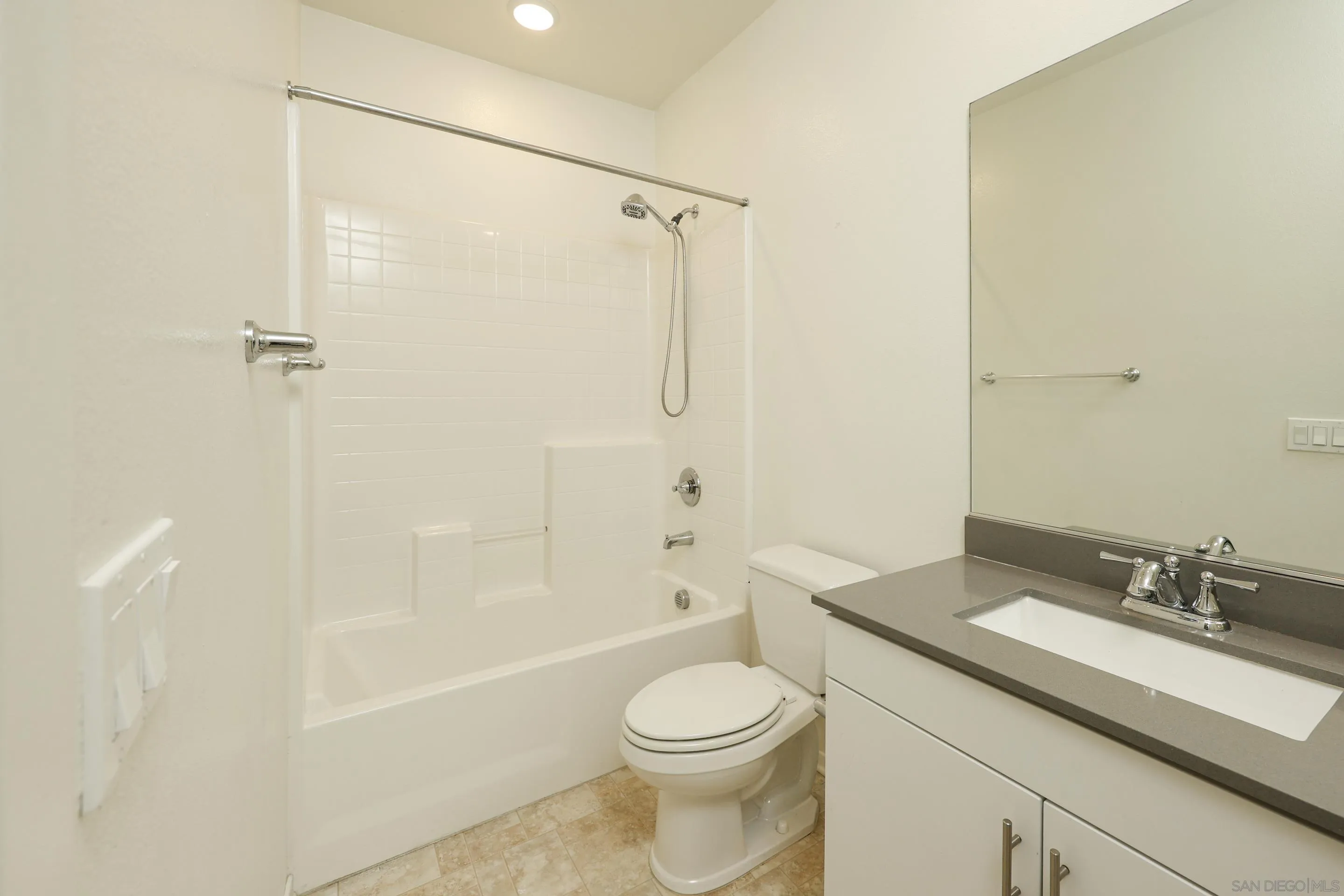 Photo #6: 260008162 Listing: Photo #6