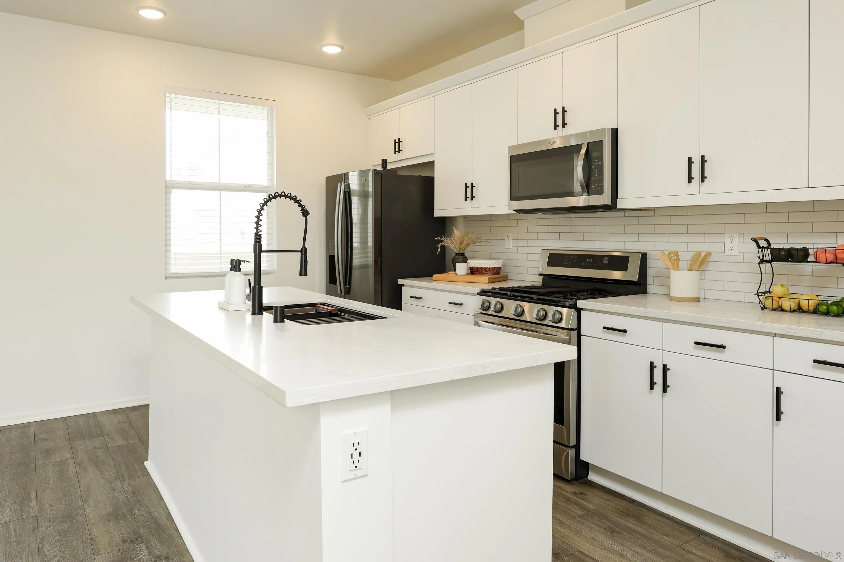 Photo #14: 260008162 Listing: Photo #14