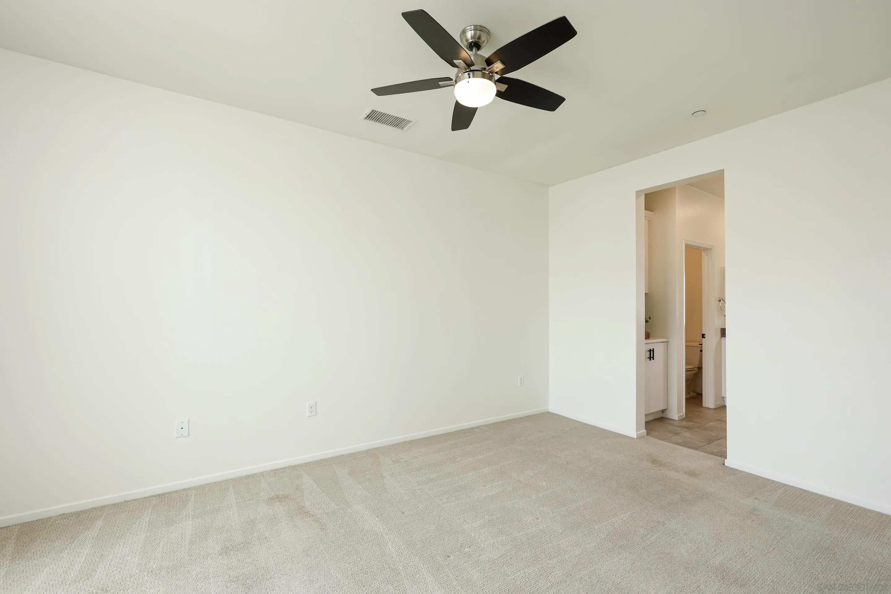Photo #29: 260008162 Listing: Photo #29