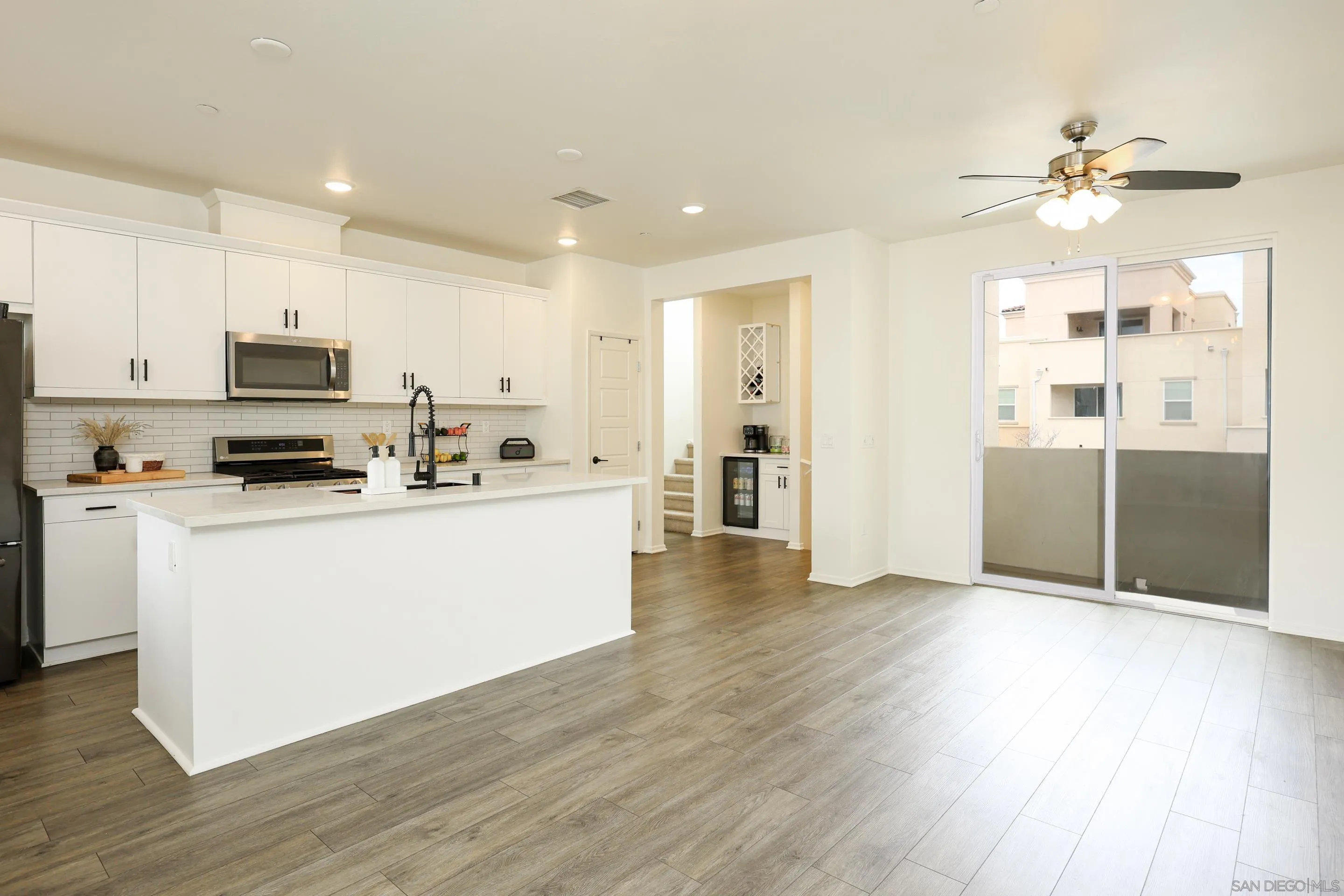 Photo #10: 260008162 Listing: Photo #10