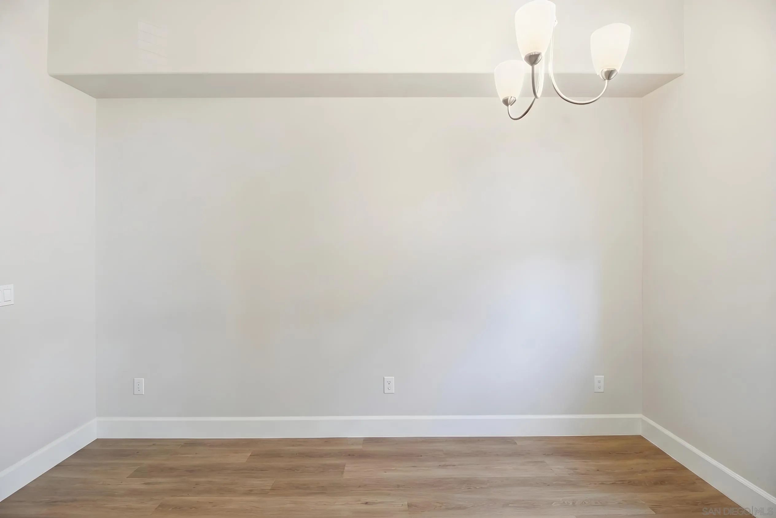 https://cdn.realtyfeed.com/cdn/127/260008169/668afb6a15cafed2a7c77793ec0b9117.webp