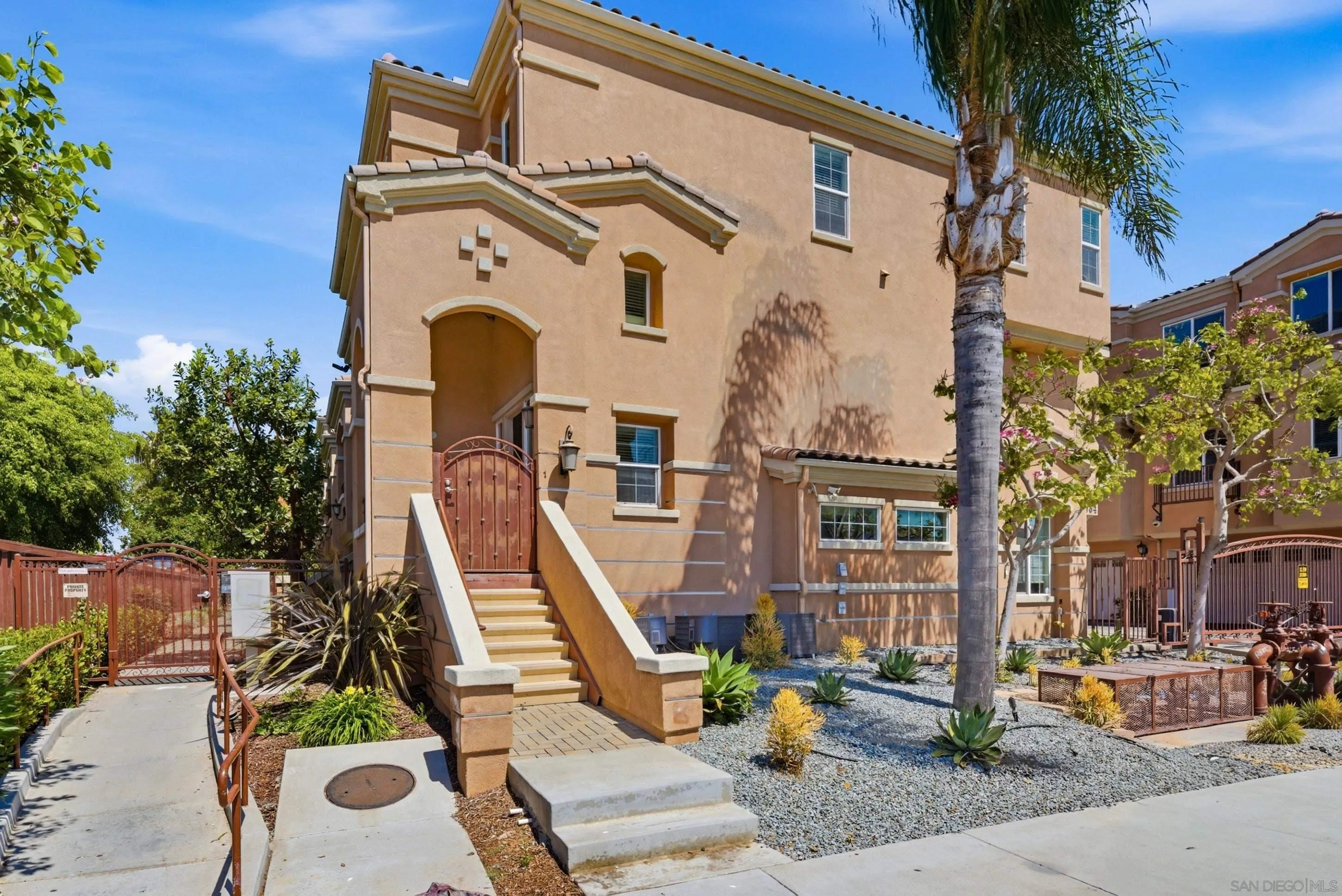 https://cdn.realtyfeed.com/cdn/127/260008169/c265512a97bbb431d4f7fe8d8e5396fe.webp