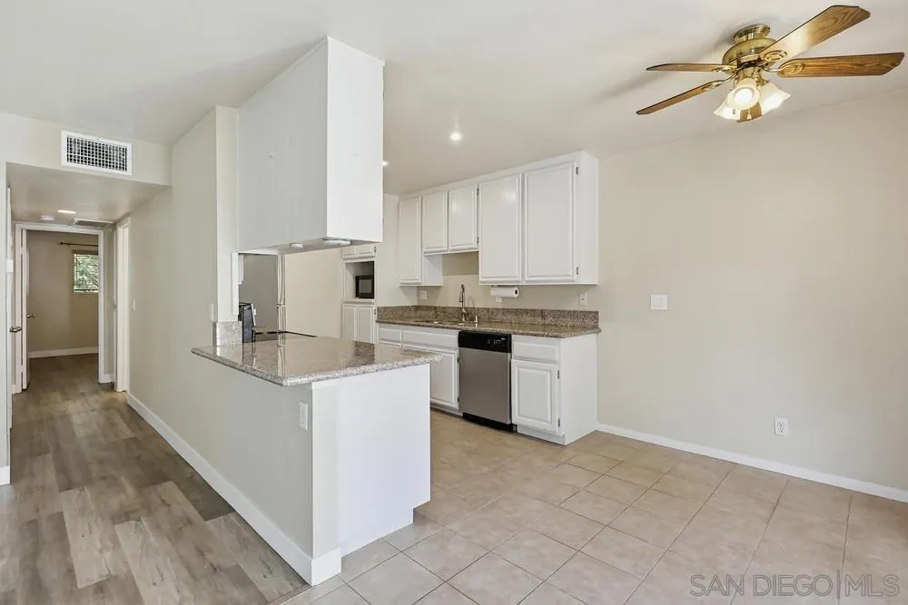 Photo #10: 260008172 Listing: Photo #10