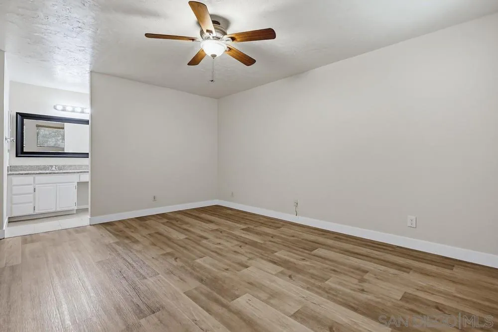 Photo #29: 260008172 Listing: Photo #29