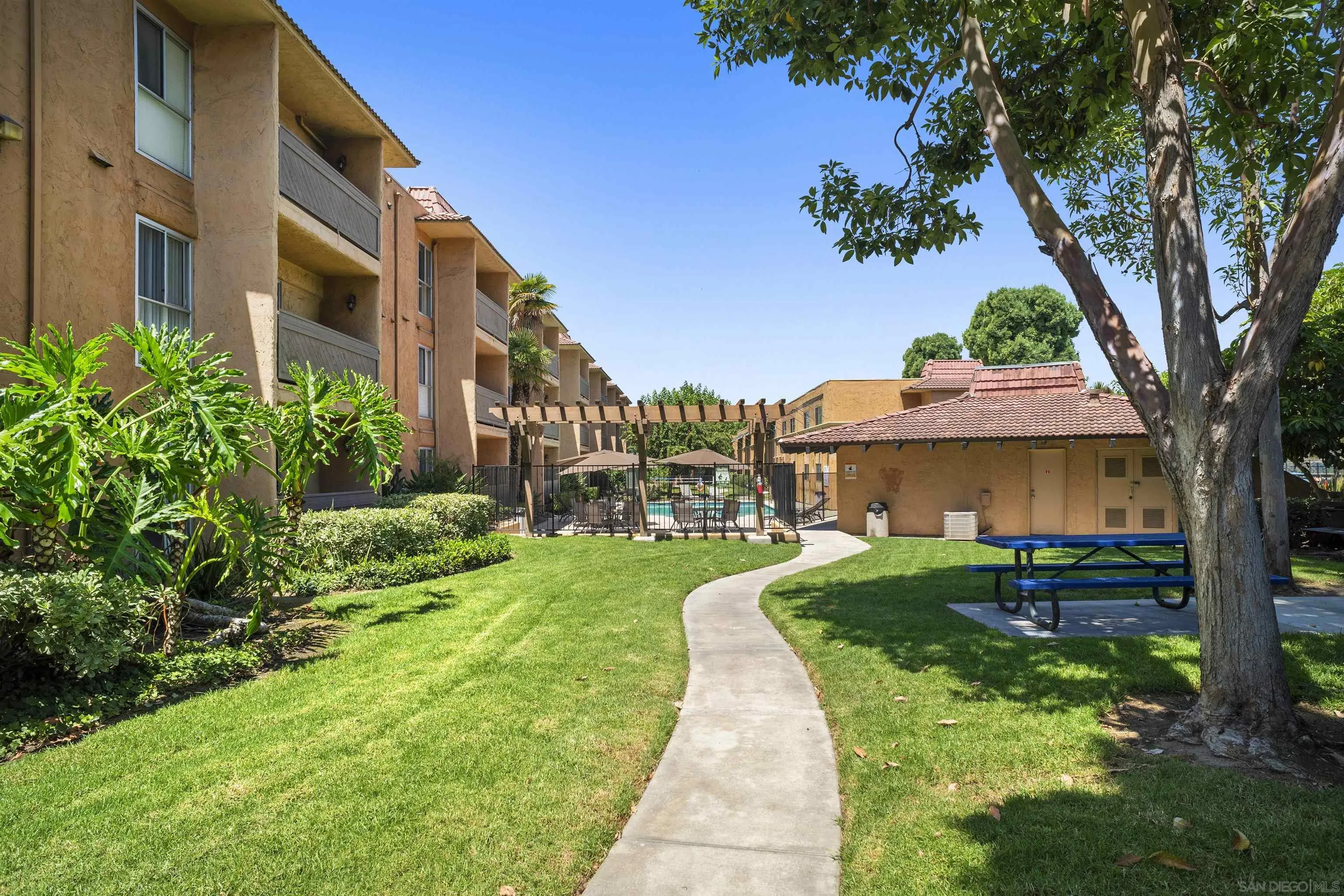 Photo #51: 260008173 Listing: Photo #51