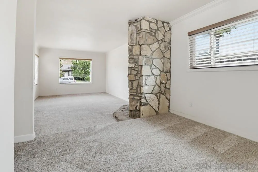 https://cdn.realtyfeed.com/cdn/127/260008174/2131ba791a3473eadeaa16b4f69d9460.webp
