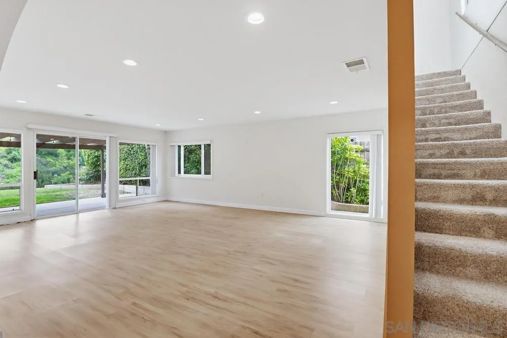 https://cdn.realtyfeed.com/cdn/127/260008174/50ec49305893b4b9481323bc669e1e77.webp