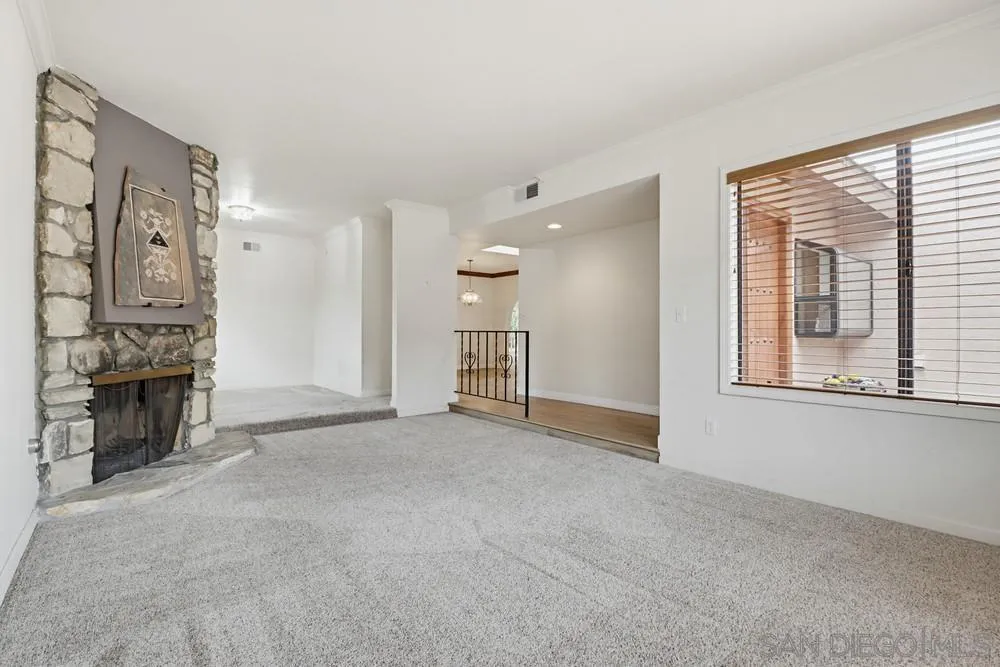 https://cdn.realtyfeed.com/cdn/127/260008174/85a560dd772f909380e2caacf65a6f62.webp
