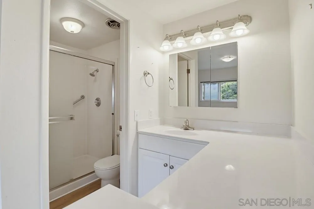 https://cdn.realtyfeed.com/cdn/127/260008174/c10d6e399e7291a6bed3110727122622.webp
