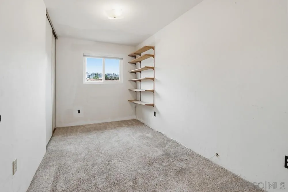 https://cdn.realtyfeed.com/cdn/127/260008174/e09e77143ce8caef3da7bd1967bdd49f.webp