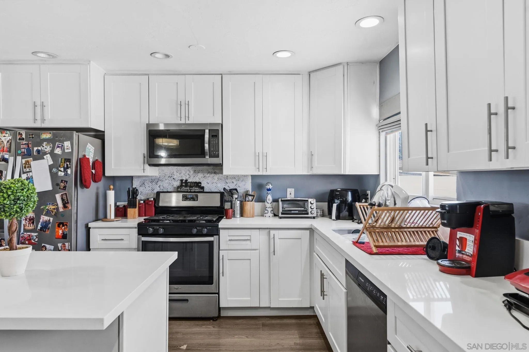https://cdn.realtyfeed.com/cdn/127/260008184/74ef63f8034d42ab1d7b97feab503a81.webp