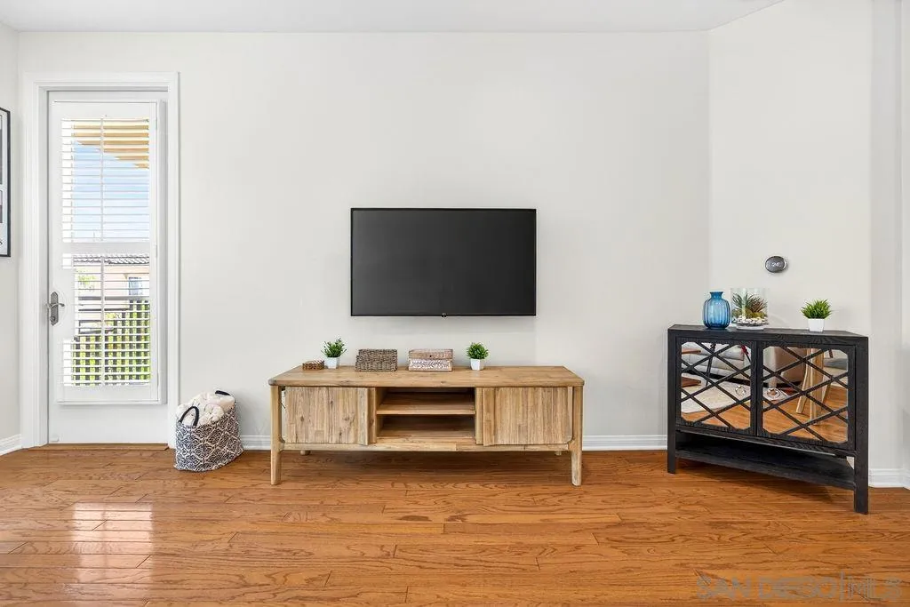 Photo #18: 260008188 Listing: Photo #18