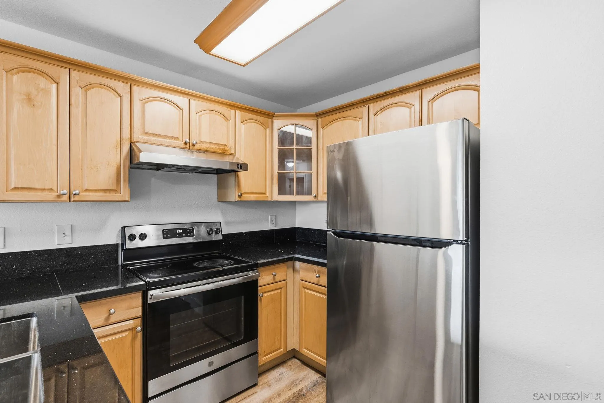 Photo #5: 260008189 Listing: Photo #5