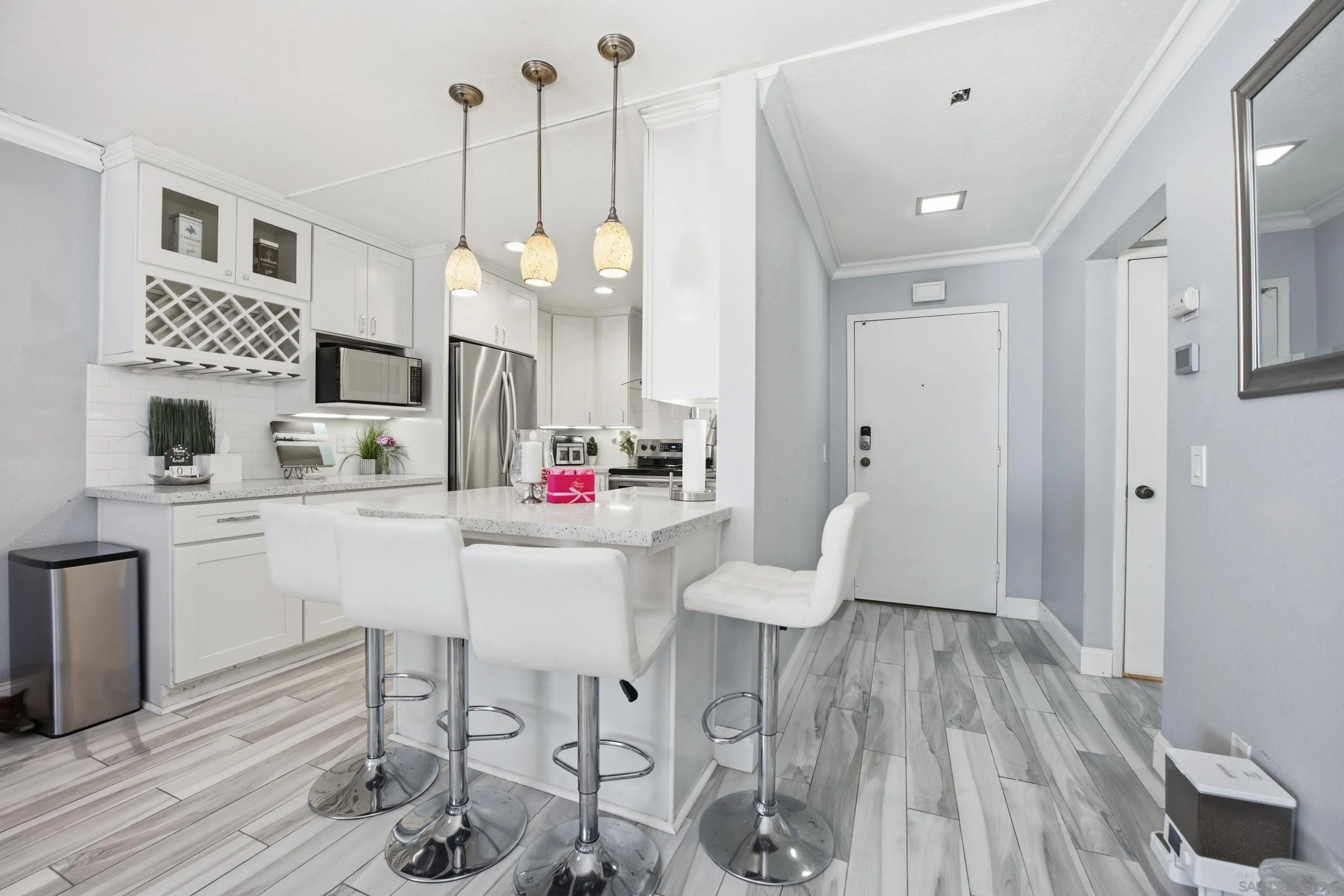 Photo #4: 260008192 Listing: Photo #4