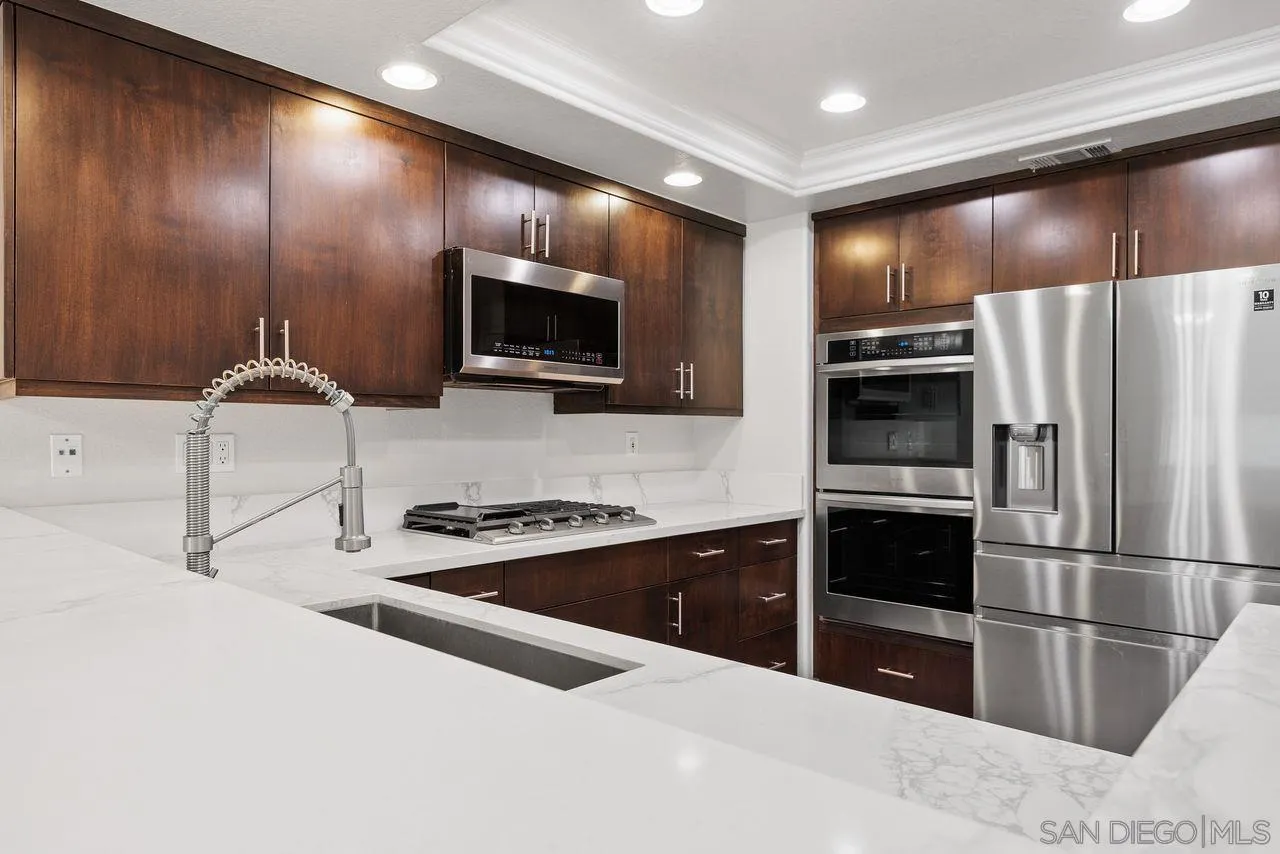 Photo #18: 260008196 Listing: Photo #18