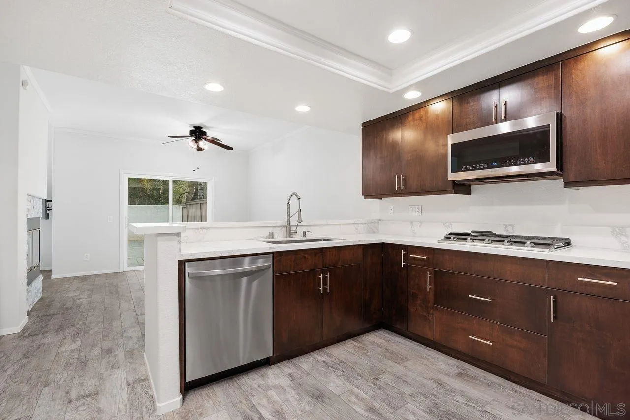 Photo #21: 260008196 Listing: Photo #21