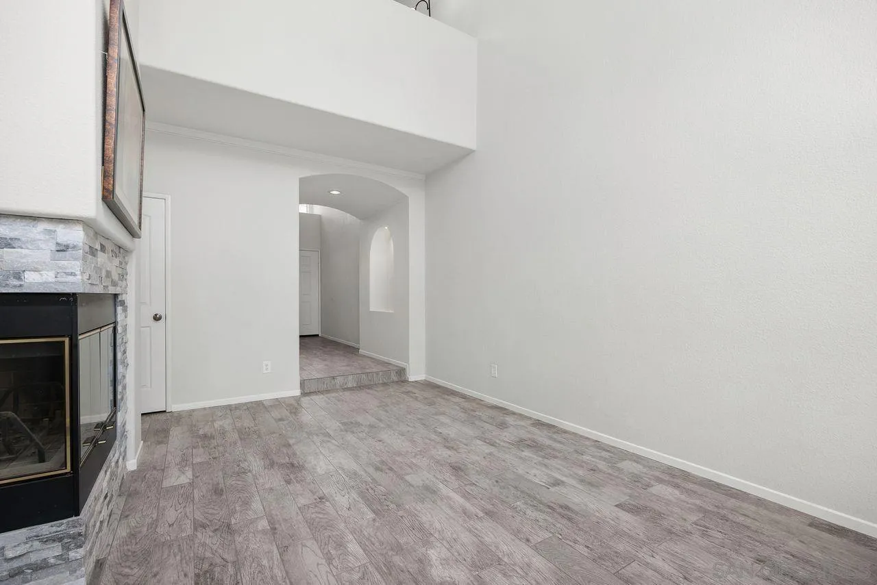 Photo #9: 260008196 Listing: Photo #9