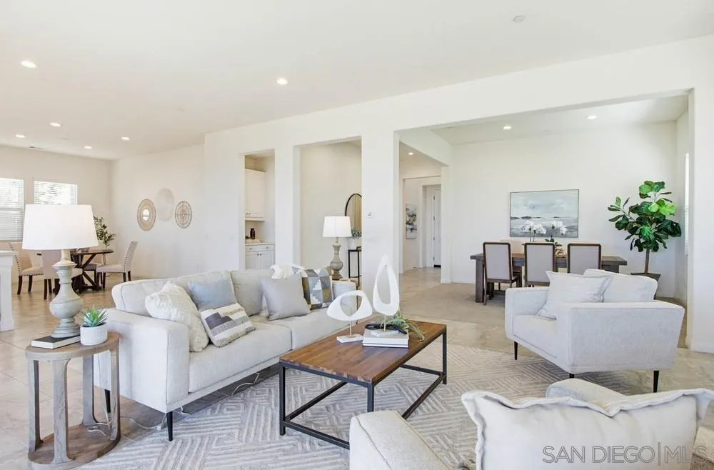 https://cdn.realtyfeed.com/cdn/127/260008198/35d8ffe2b6b571a1f040039b263f3451.webp