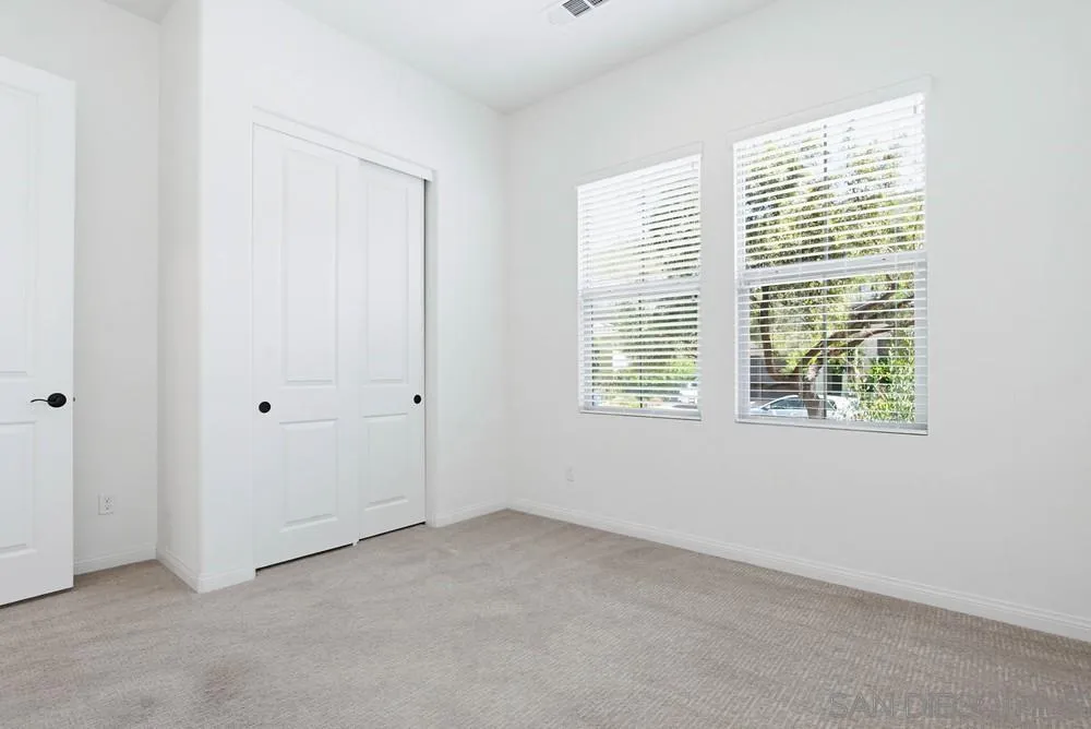 https://cdn.realtyfeed.com/cdn/127/260008198/89539d11fe25e8daf74bccaa4a05ed80.webp